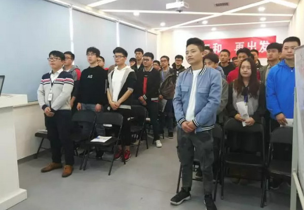 配圖3 學員宣誓.jpg