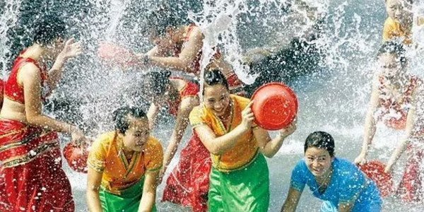 配圖5 云和數據2019年五一勞動節放假通知.jpg