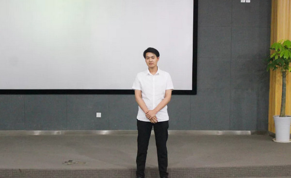 配圖3 學員專訪云和數據是我人生的轉折點.jpg