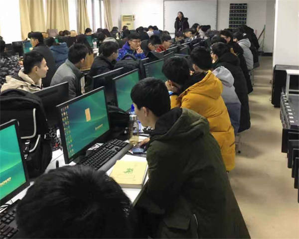 html5專業(yè)班級