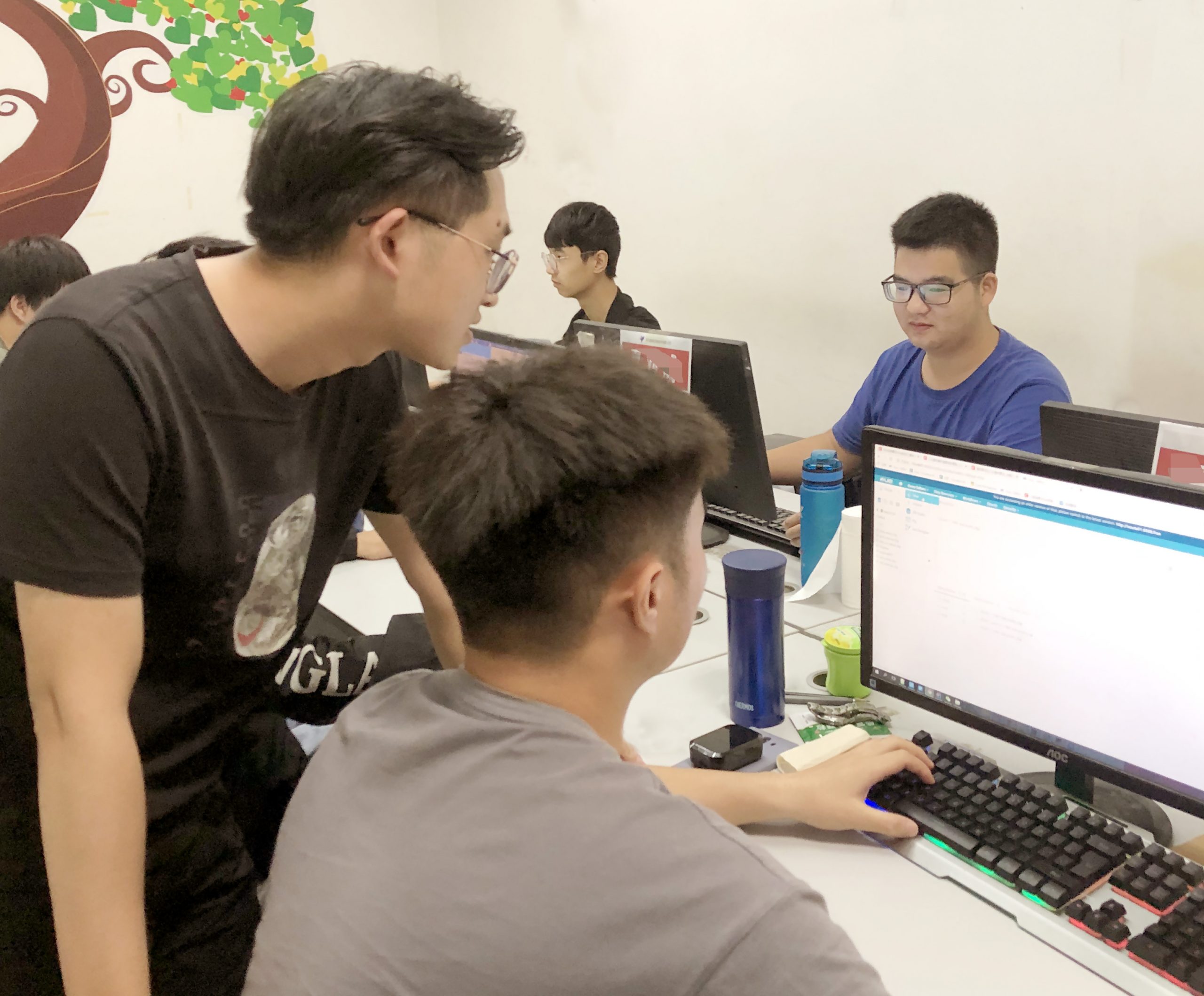 【云和數據學員晚自習】? 留足時間梳理知識,才能更好的記憶及運用 唯有不負時光，才能茁壯生長，活成想要的模樣。